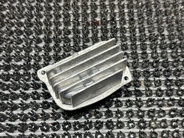 Módulo de controle de luz Renault Koleos II B010958A image 1