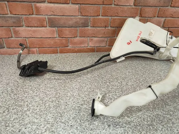 BMW F10 Pesunesteen Säiliö + 2X Pumppu 7178745 image 4