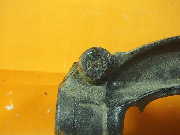 Audi A5 8T Rechter Stoßdämpferhalter OEM 8k0413038l image 7