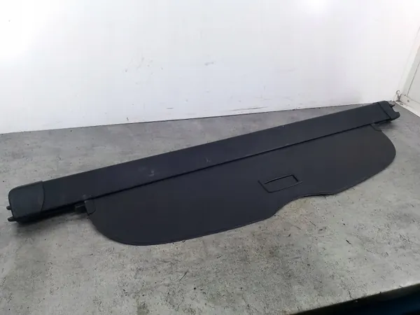Rideau de coffre Toyota d'occasion OEM ROLETA BAGAŻNIKA image 2