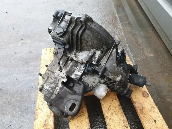 LADA 110 1.5 Vaihteisto image 5