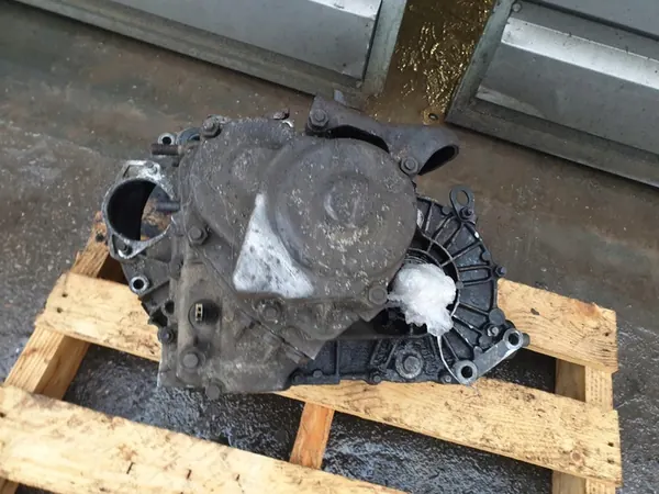 LADA 110 1.5 Vaihteisto image 6