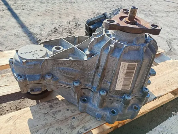 Redutor caixa Maserati Levante OEM 06700380720 image 3