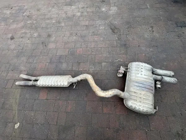 Válvula de escape ativa BMW E90 E91 E92 2.5 3.0 OEM image 1