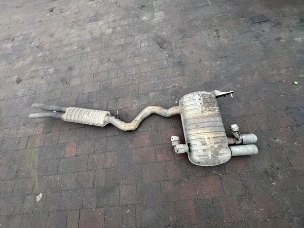 Válvula de escape ativa BMW E90 E91 E92 2.5 3.0 OEM image 2