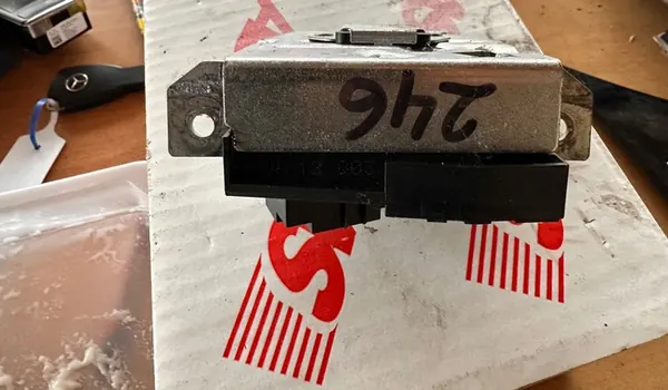 VERROU DE COFFRE MERCEDES B-KLASA W246 A2467400035 image 6