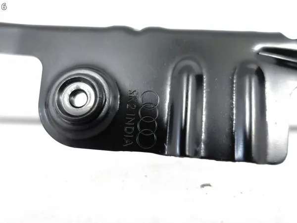 Suporte de para-lama dianteiro direito OEM 4K0809076A Audi image 7