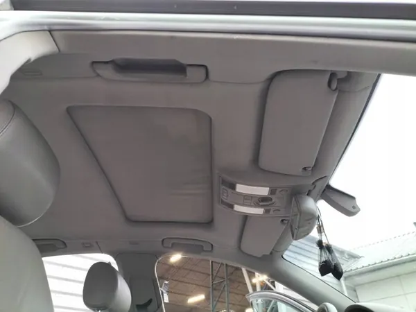 Plafonnier Audi A5 8T d'occasion OEM JASNA - Clair image 4