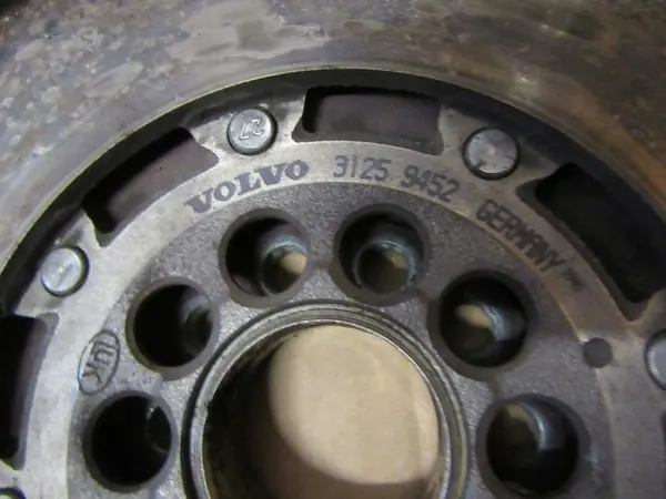 Volvo OE 31259452 volante de massa dupla image 2