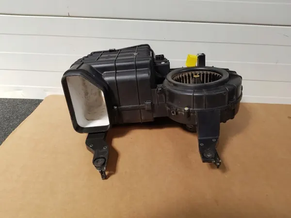 OEM 51151-45570 AC-behuizing voor Trafic III Vivaro B image 3