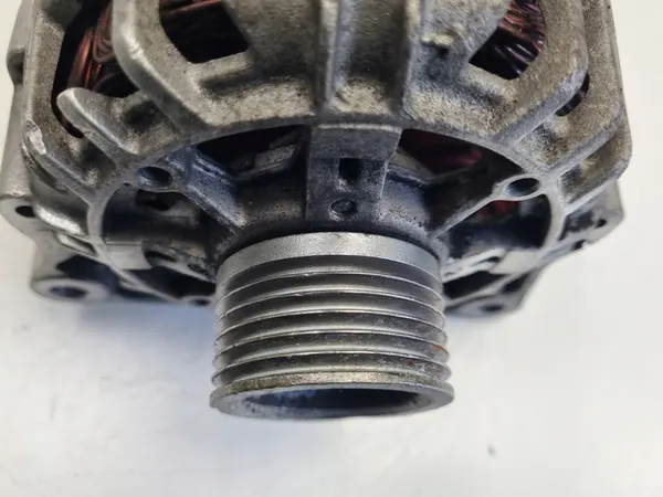 Alternaattori Peugeot 206 1.6 16V Valeo image 7