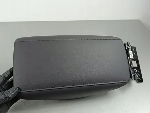 Accoudoir console Kia Niro OEM FOB45260 - Occasion image 6