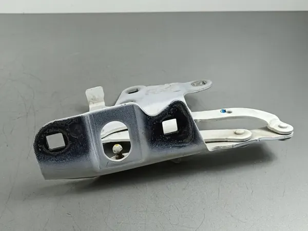 Rechter Motorkap Scharnier ALFA ROMEO STELVIO D861 image 3