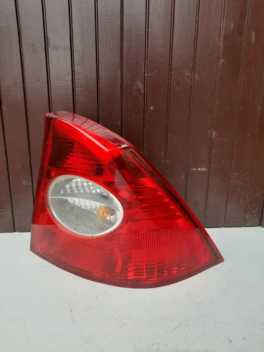 Lámpara Trasera Derecha FORD FOCUS MK2 SEDAN image 3