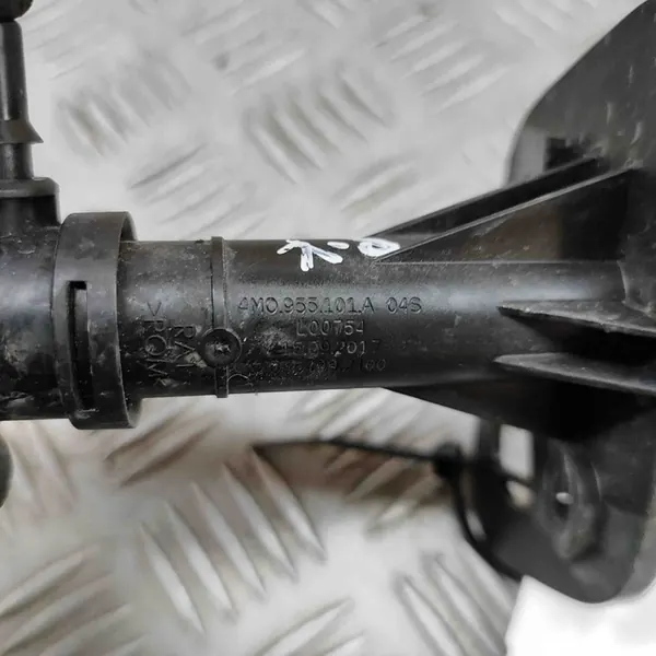 Audi Q7 4M 2018 Left Headlight Washer Nozzle OEM image 6