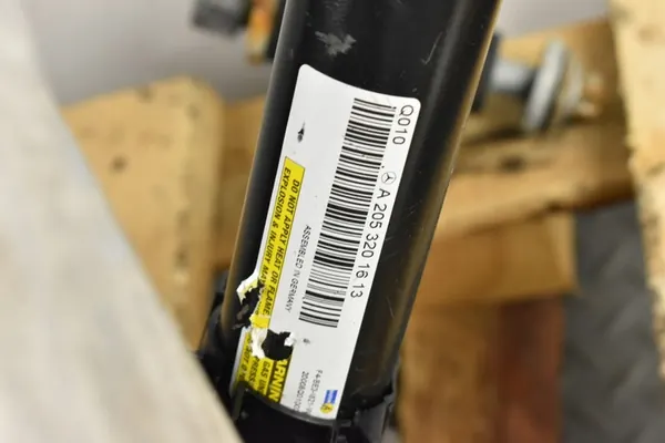 Fram höger hjulnav styrled Mercedes C205 W205 image 2