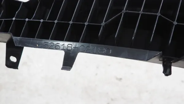 Etupuskuri vahvistus Toyota Corolla XII E21 52618-02180 image 5