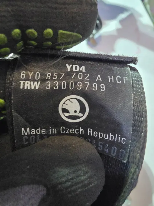 Skoda Fabia Mk1 etuturvavyö OEM 33009799 image 3