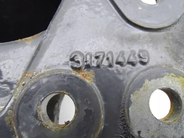 Support de ressort Volvo OE 3171449 - État utilisé image 4