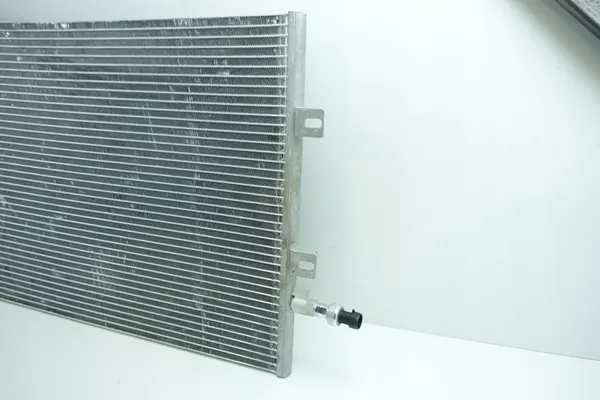 Valeo 818165 Ilmastointikondensaattori image 3