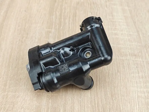 Thermostathuis OEM 8678822 voor BMW 540i image 2