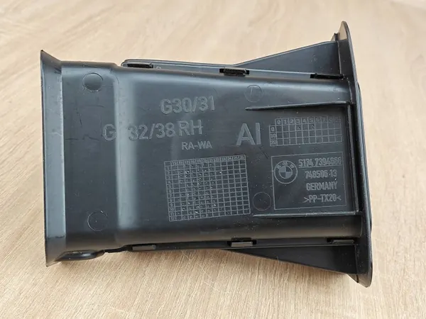 OEM 7394666 Höger luftintagsrör för BMW G30 G31 image 4