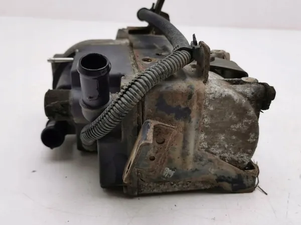 Chauffage stationnaire Toyota OEM 143723FA d'occasion image 7