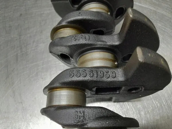 OPEL 1.2 16V A12XER Kampiakseli OEM 55561959 image 5