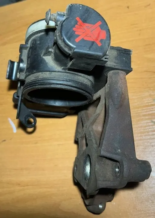 Drosselklappe Renault Laguna II 2.0 16V image 4