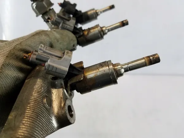 Bränsleinsprutare Nissan Juke Qashqai 1.6 DIG-T image 2