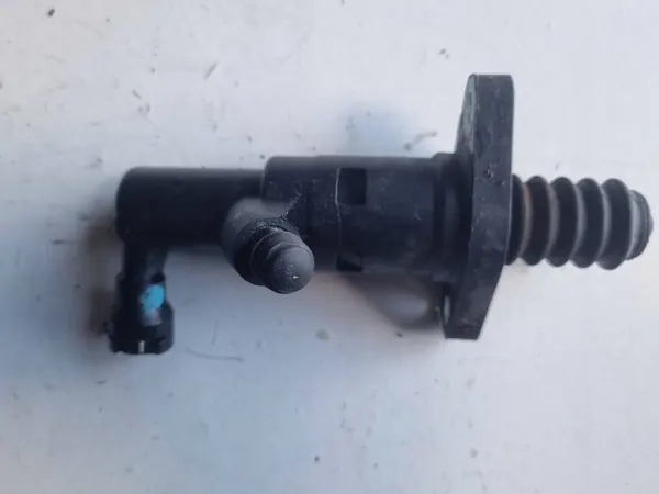 Kytkinpumppu Audi A3 8V 5Q0721261M image 3