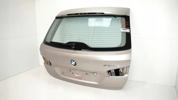 Coffre BMW F11 OEM 375484577 - État Utilisé image 7