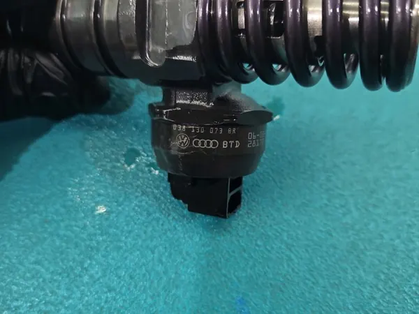 Pompe à lave-glace OEM 0414720232 testée 2.0 SDI image 3