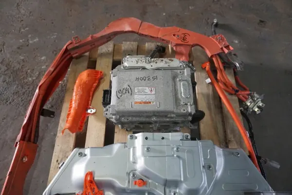 Batterie Lexus OEM 343534661177 pour IS300H 2016 image 3