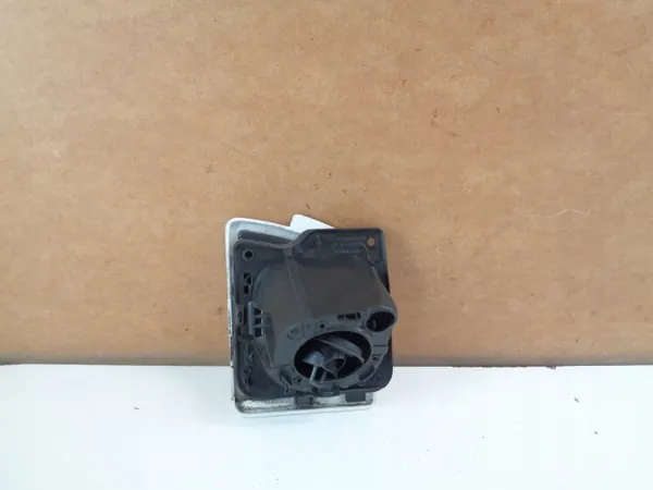 Renault Master III polttoainekansi OEM 781200017R - Käytetty image 3