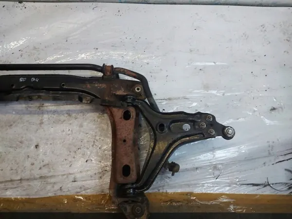 Motorsteun OEM voor Audi 80 B4 1.9 D (Gebruikt) image 3