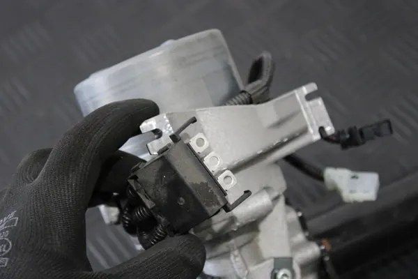 Assistência de Direção Polo VI 2G0 2Q1423510AB image 2