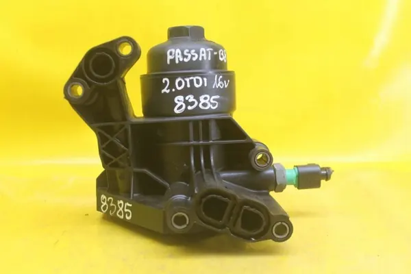 Oljefilterbas OEM 03N115433A för VW Passat B8 image 6