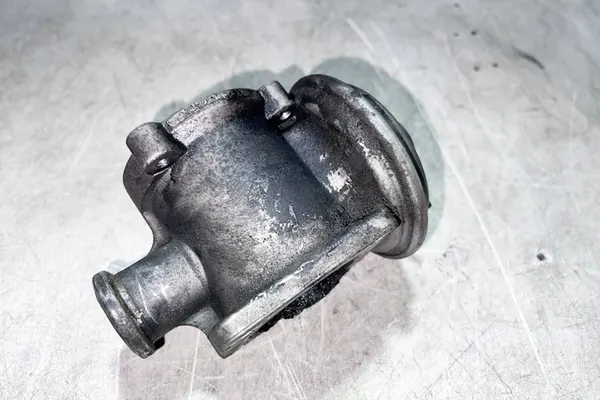 Válvula EGR BMW 5 (E60) 2.0L Diesel 2008 OEM 7804380 image 2