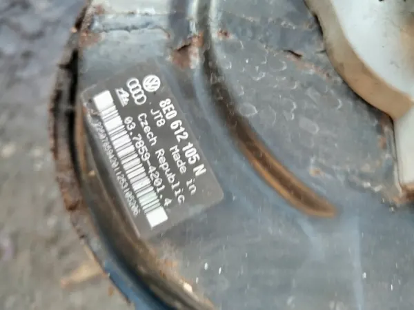 Audi A4 B6 Bromsservo Pump 8E0612105N image 7