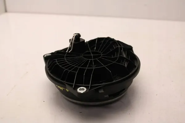 VW GOLF VI 08R - Poignée de coffre Logo Emblème Arrière image 5