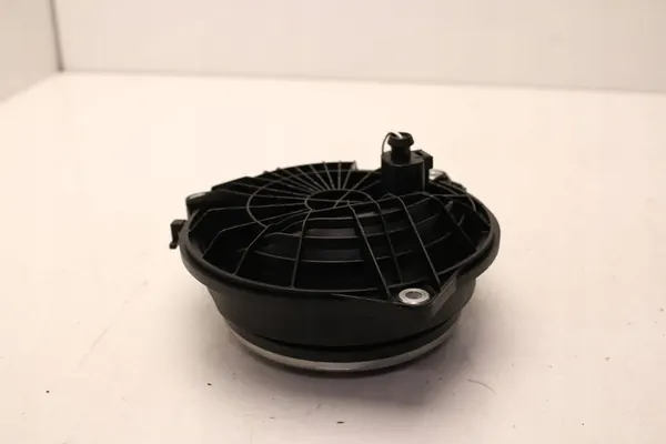 VW GOLF VI 08R - Poignée de coffre Logo Emblème Arrière image 6