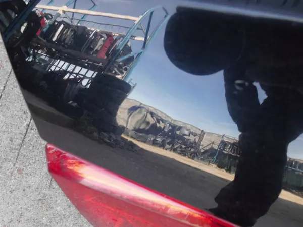 Takaluukku VW Passat B7 Sedan 2010-2014 Musta OEM image 3