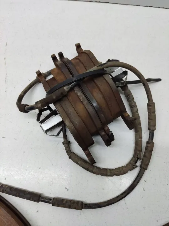 BMW X1 E84 Hintere Bremsscheibe OEM 100822c image 4