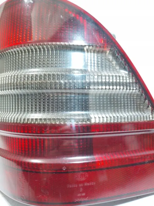 MERCEDES ML W163 Luz Trasera Derecha image 3
