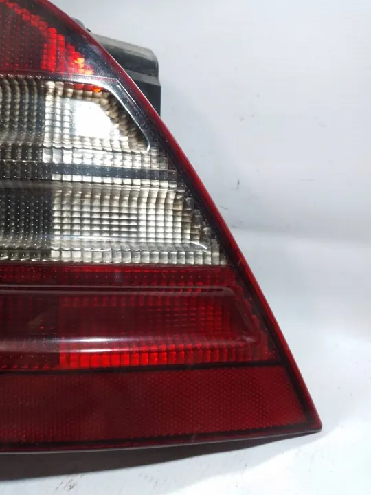 MERCEDES ML W163 Luz Trasera Derecha image 4