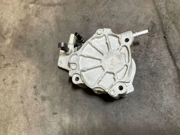 Tyhjiöpumppu OEM 12441C2204B Land Rover Discovery Sportille image 4