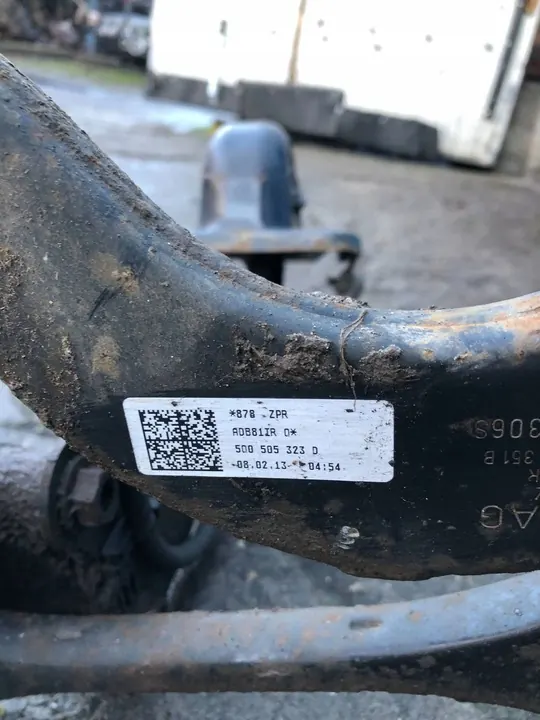 Mozzo posteriore sinistro con braccio per Audi A3 8V 12-16 2.0 TDI OEM image 9