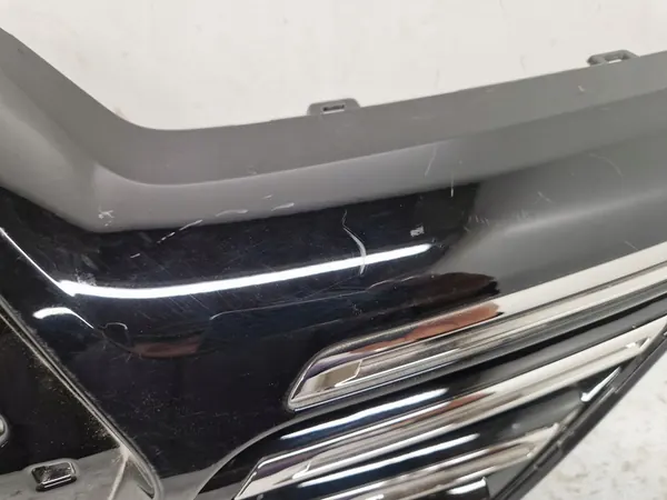 Svart grill Renault Megane IV 622563114R image 5