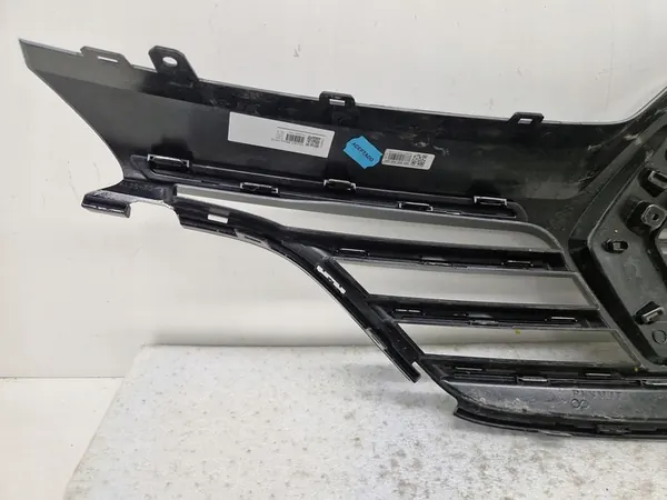 Svart grill Renault Megane IV 622563114R image 8